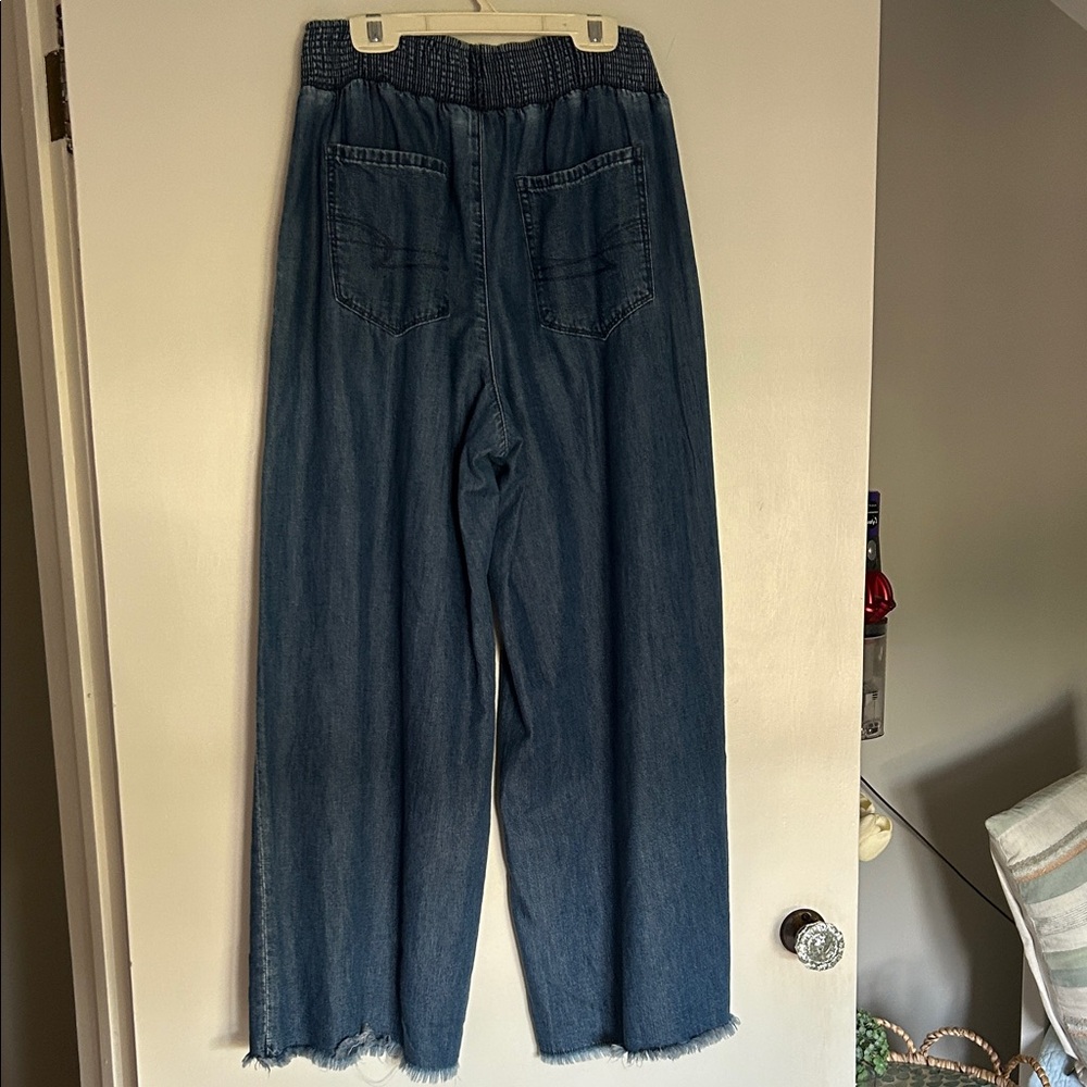 American Eagle Outfitters Textured Blue Pants - Picture 3 of 3